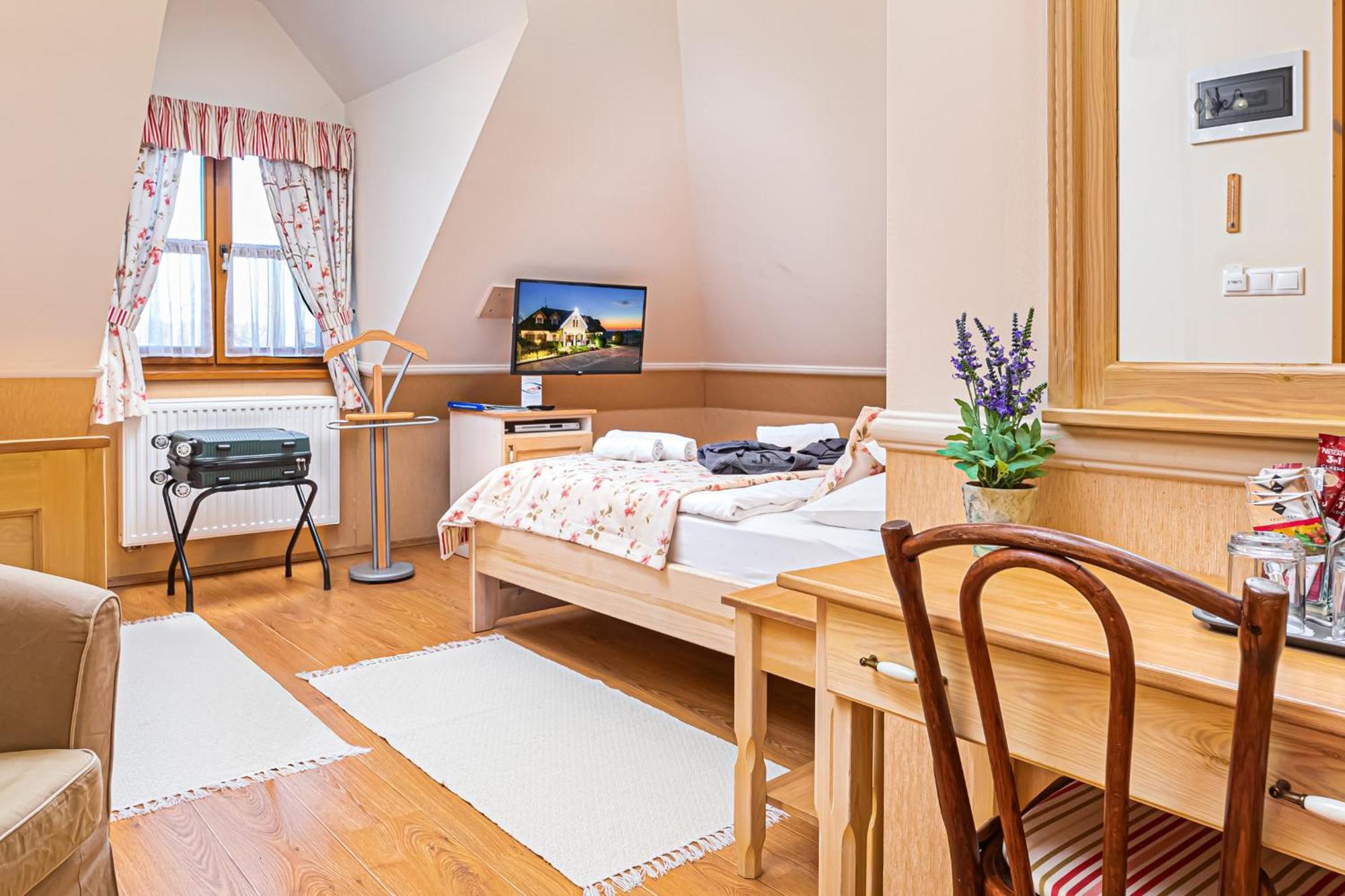 Rigotanya Relax & Wellness Panzio Buekfuerdo酒店 外观 照片